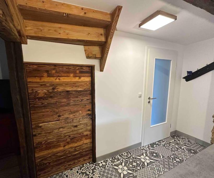 Neue Ferienwohnung Direkt Am Vulkanradweg Ortenberg  Eksteriør bilde